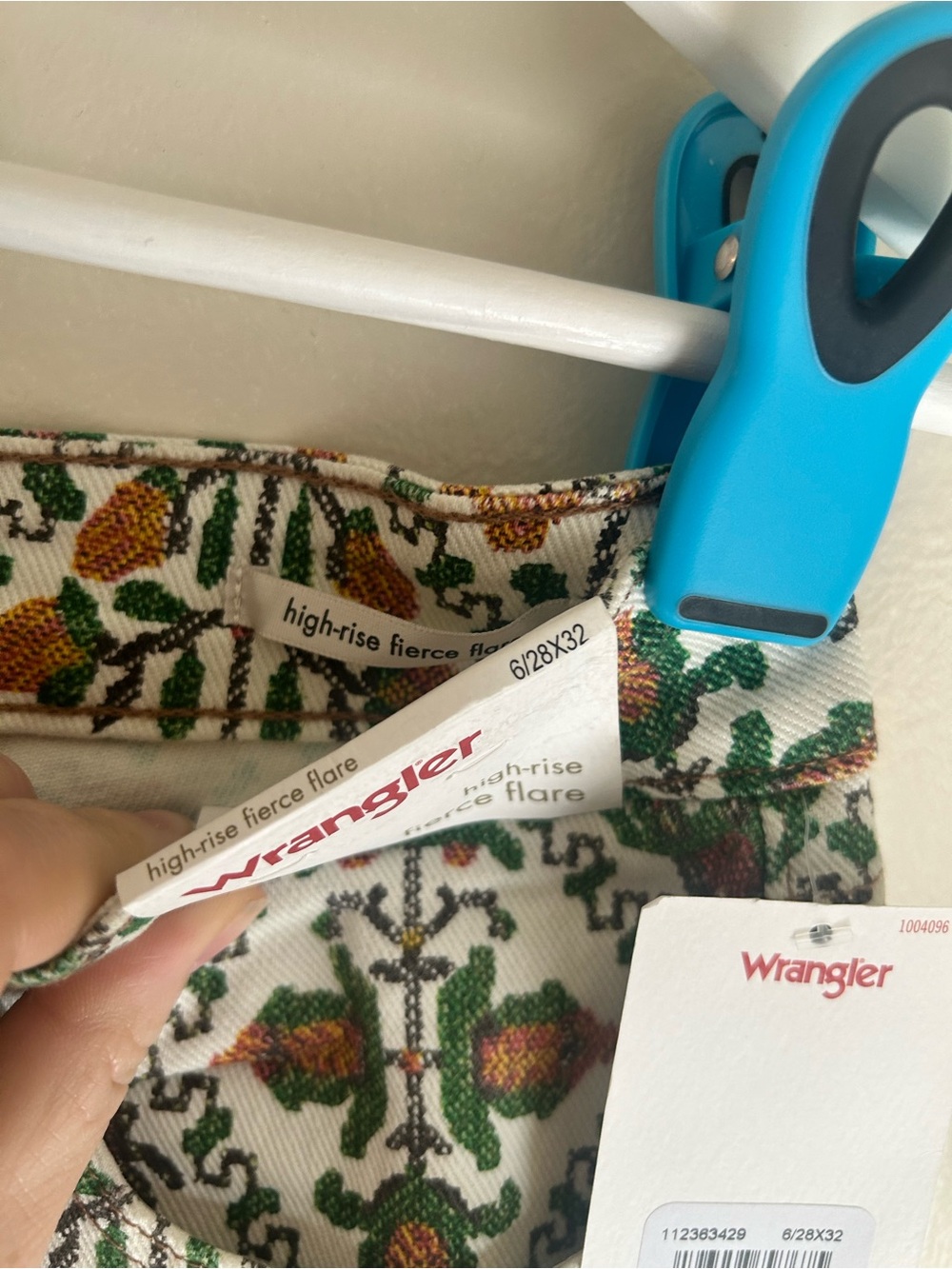 Wrangler White Pants with Green and Tan Floral Print - Picture 4 of 8